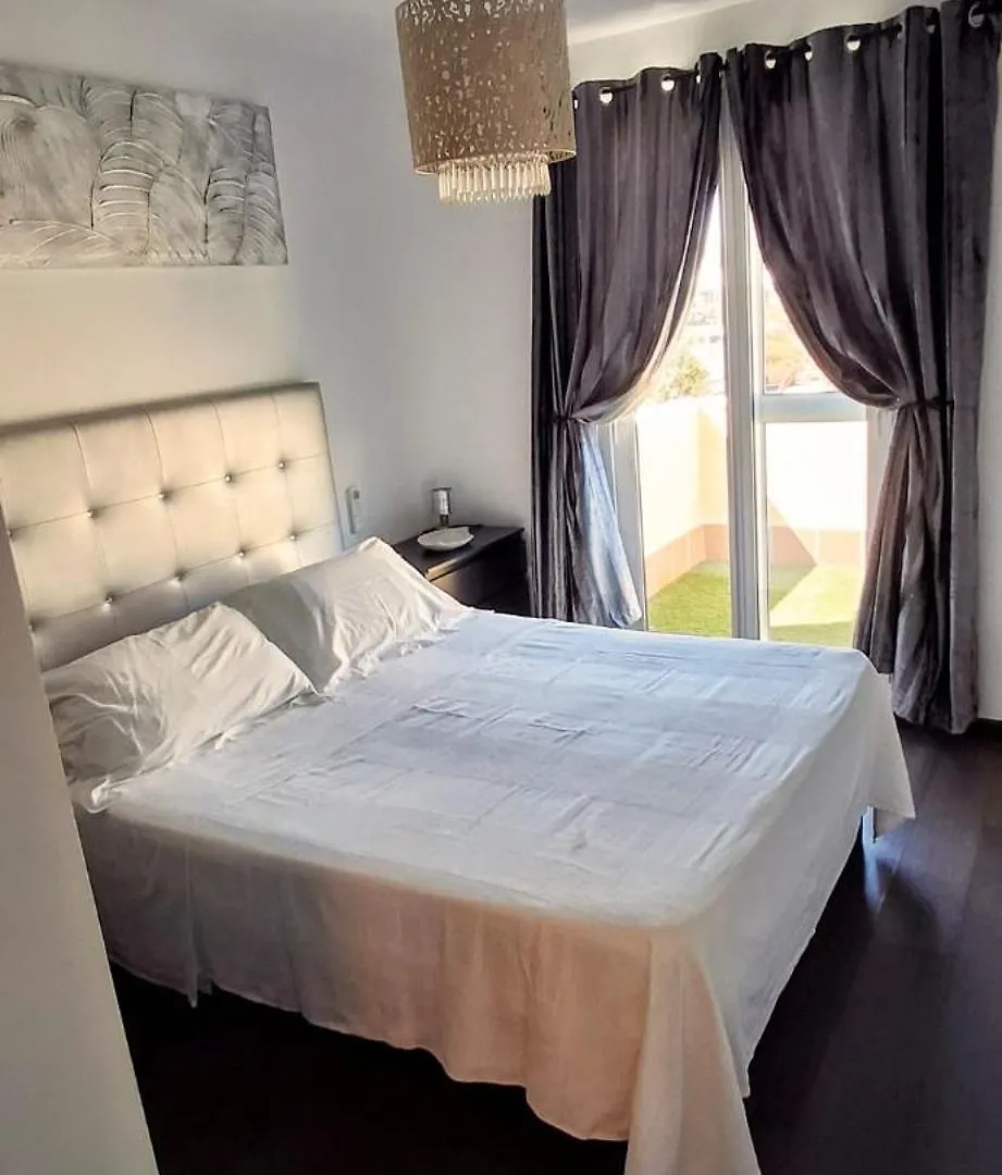 Serene Oasis: Private Pool Villa with Hot Tub and Modern Comforts Corralejo Spain
